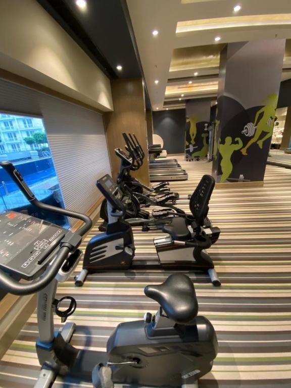 Neel Skye - Couple Friendly - Dlf My Pad, Gomtinagar , Lucknow 아파트 호텔 외부 사진